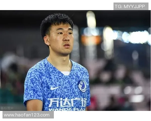 吴伟专访：从青涩少年到足球巨星的成长之路回顾